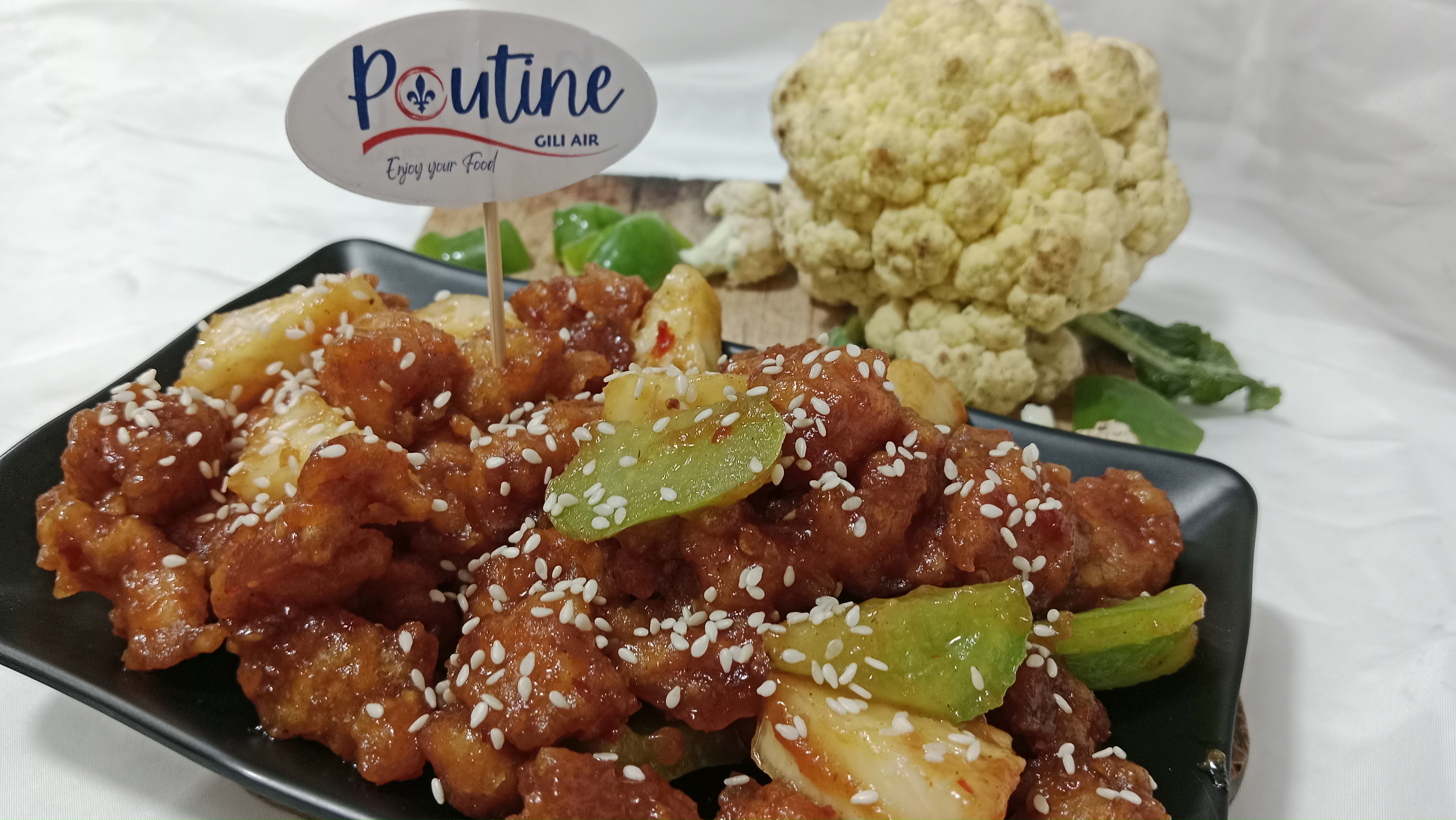Poutine Gili Air - Vegan cauliflower Gen Tso