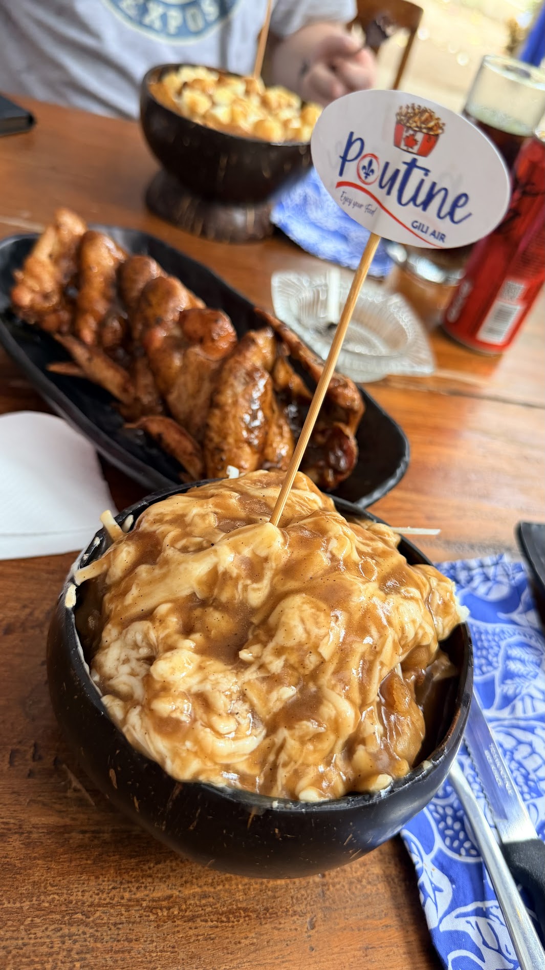 Poutine Gili Air - Poutine and wings #3