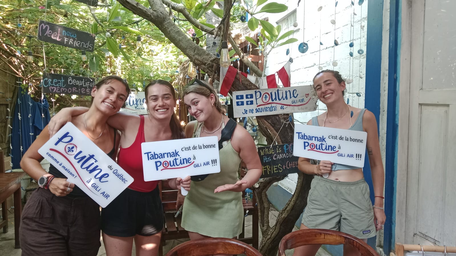 Poutine Gili Air - Poutine Friends