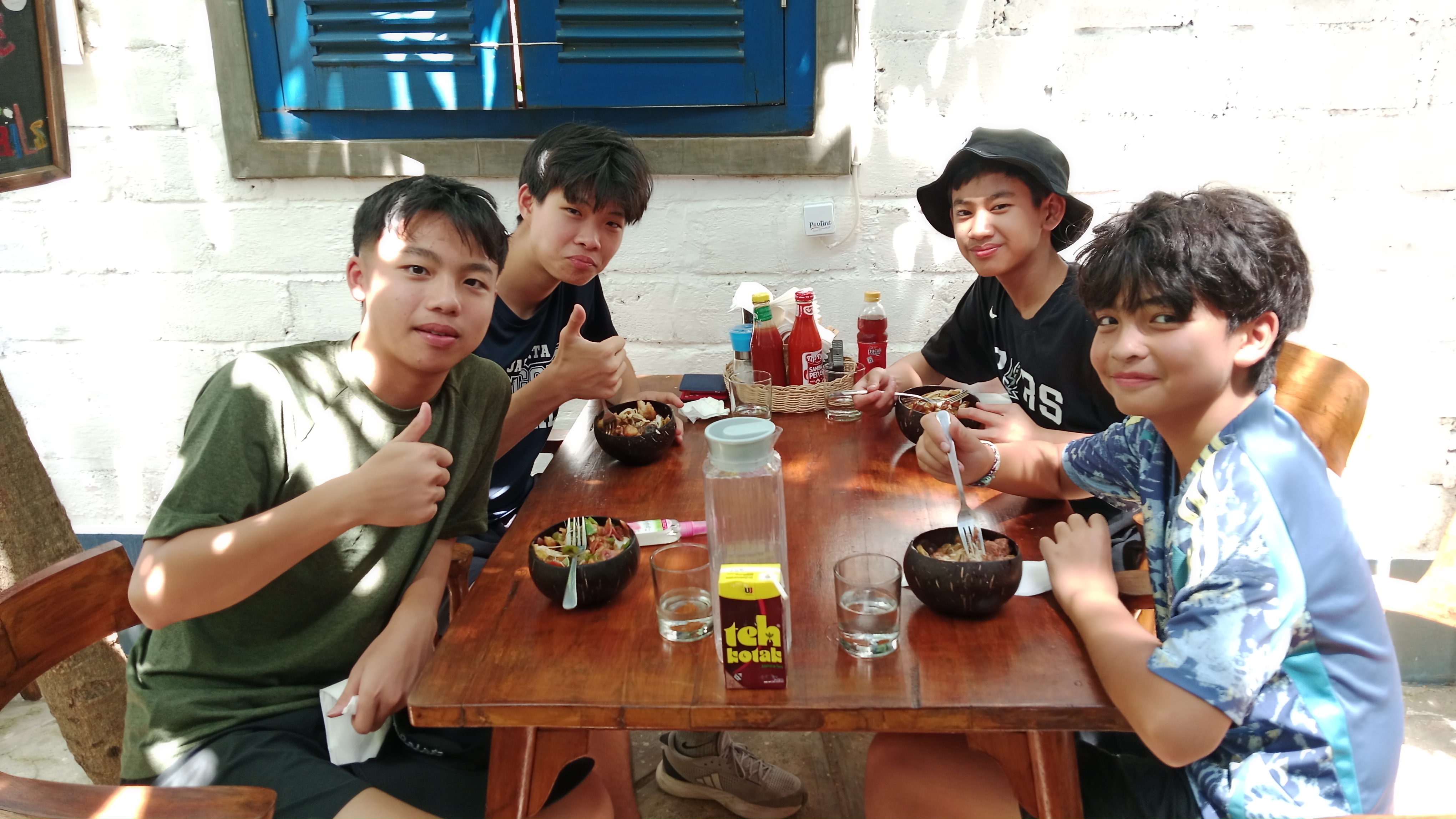 Poutine Gili Air - Poutine Friends